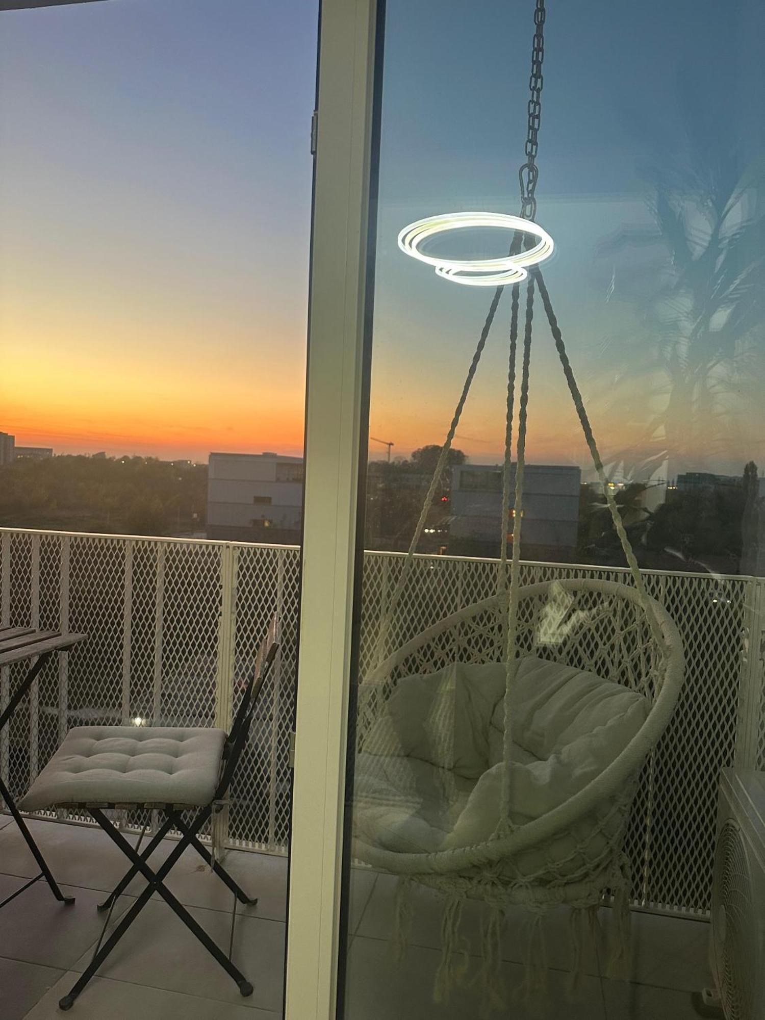 Japanese Studio With Hammock And Sunset View Timişoara Buitenkant foto